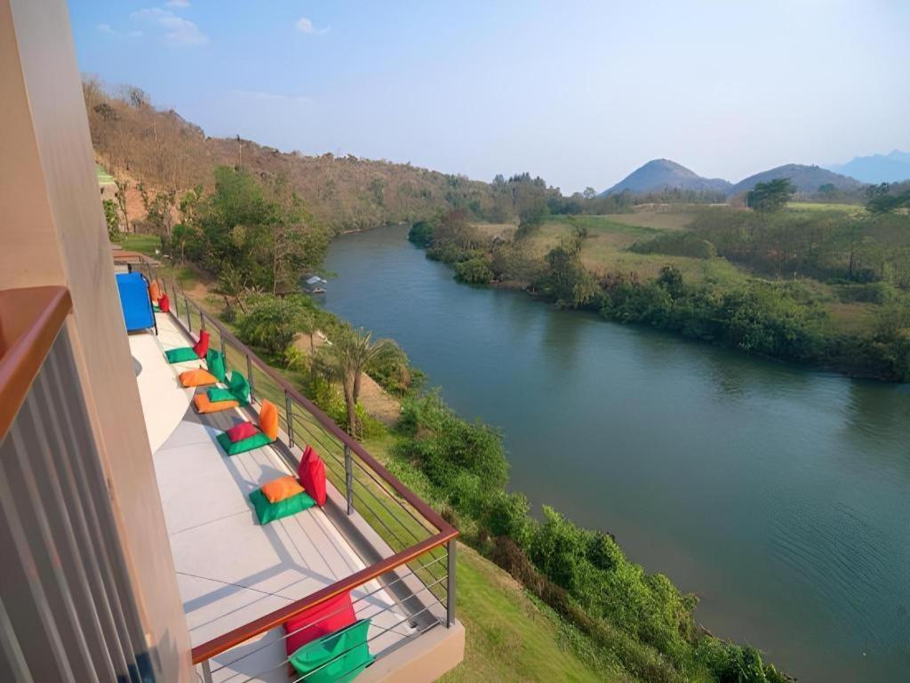 River Kwai Village Hotel Ban Kaeng Raboet Exterior photo