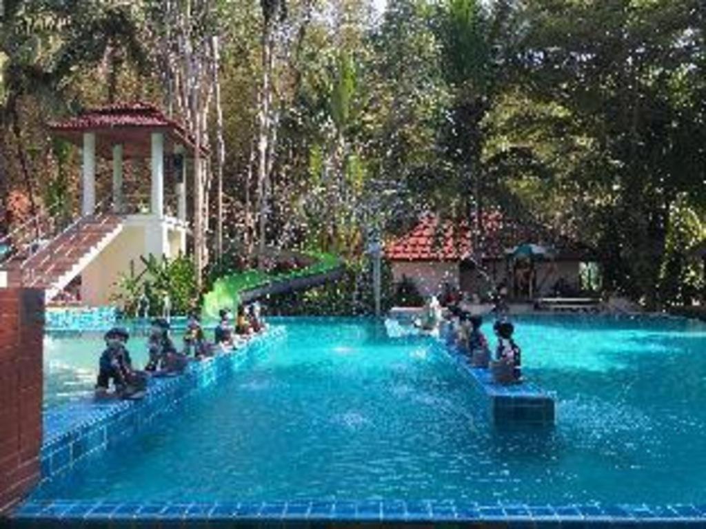 River Kwai Village Hotel Ban Kaeng Raboet Exterior photo