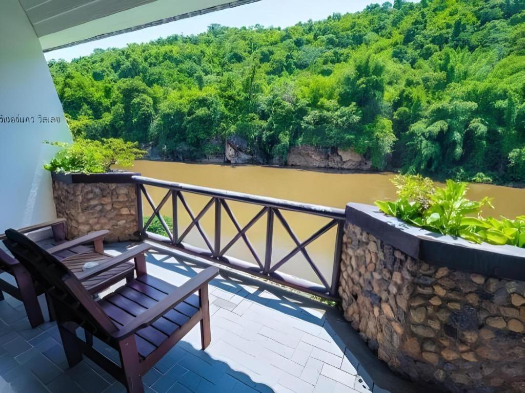 River Kwai Village Hotel Ban Kaeng Raboet Exterior photo